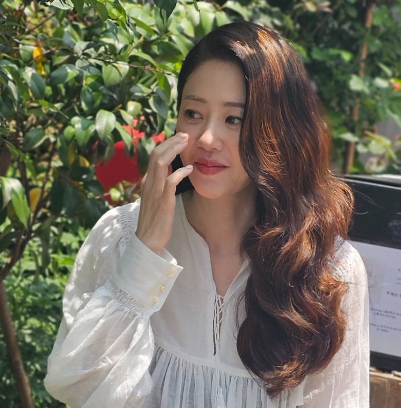 고현정, 감탄만 나오는 미모…54세에도 독보적 청순미 [N샷]