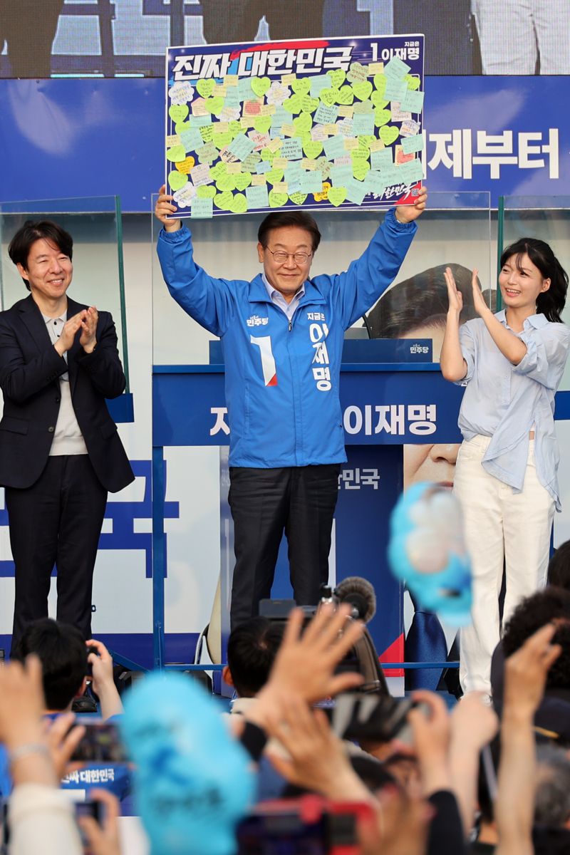 [영상] 이재명 “후보 배우자 TV토론회? 배우자가 정치하냐!”