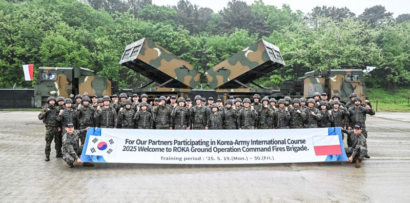 '다연장로켓 천무' 첫 국제과정’…폴란드군 장병 16명 교육