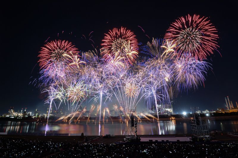 경북 포항시 남구 형산강 체육공원에서 열린 포항국제불빛축제 모습. (뉴스1 자료, 제판매 및 DB 금지) ⓒ News1 최창호 기자