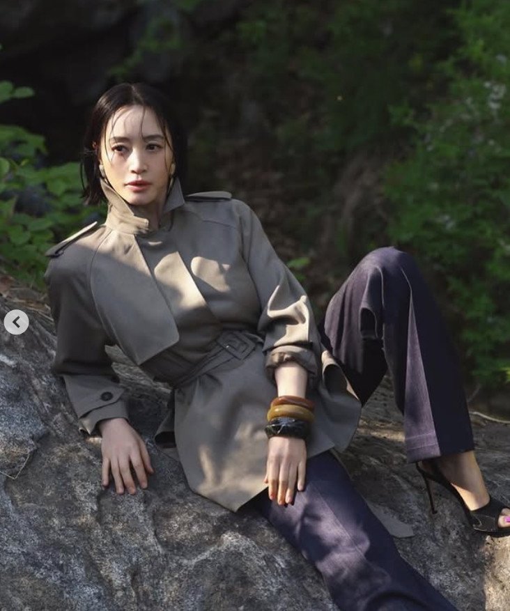 김혜수, 비현실적인 미모..섹시+우아