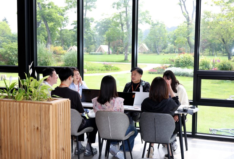 공직사회 ‘워케이션’ 열풍… 창의력·업무몰입도 향상