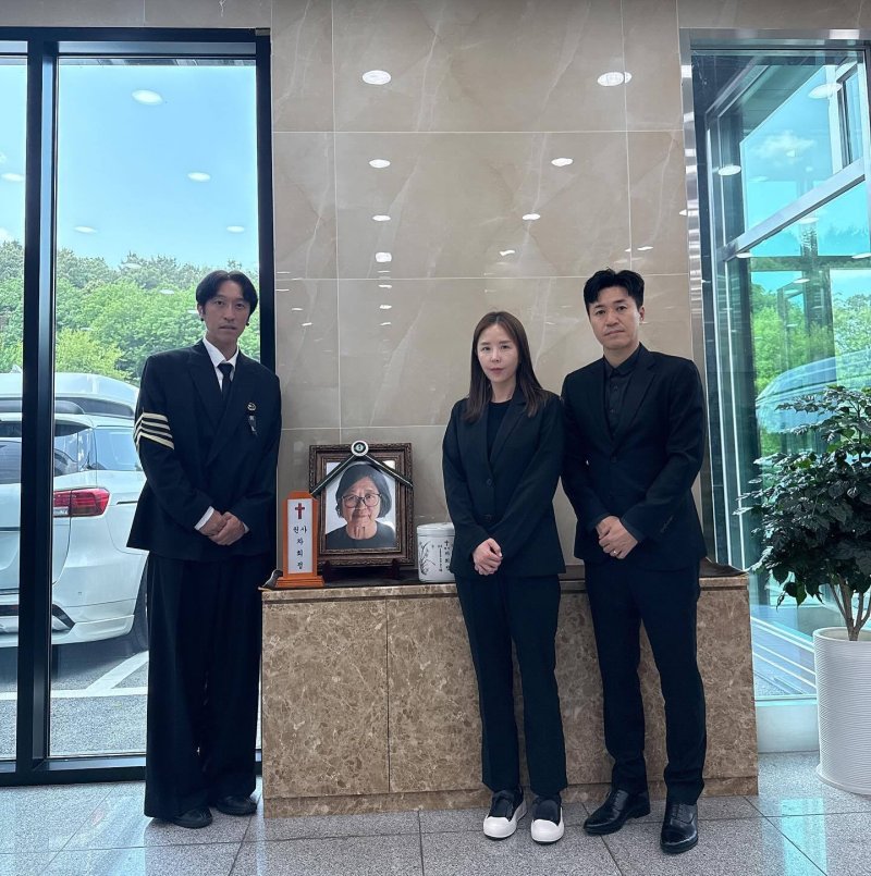 신지·김종민, 모친상 빽가 옆 지켜…잘 보내드렸다