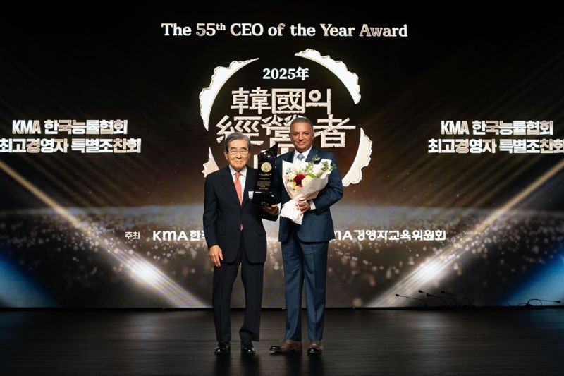 "에쓰오일, 샤힌으로 세계 넘본다"...알 히즈아지 CEO, '한국의 경영자상' 수상