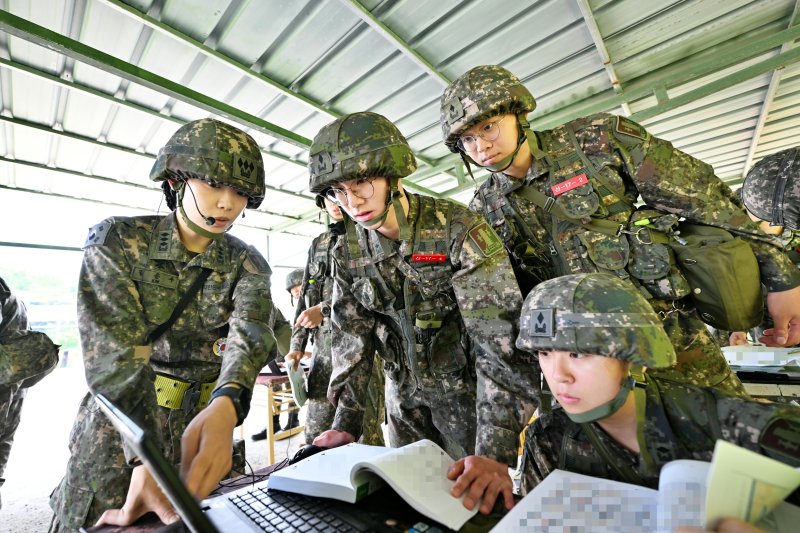 육군, 신임장교 지휘참모과정 교육훈련 모습 공개