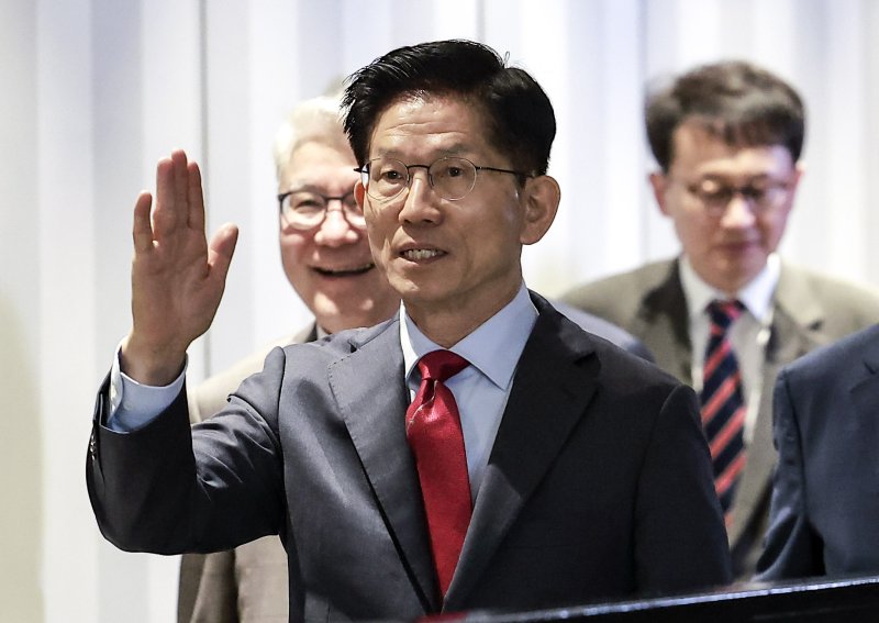 국힘 ‘주도적 노년’ 공약 발표…“‘정년 후 계속고용’ 만들 것”