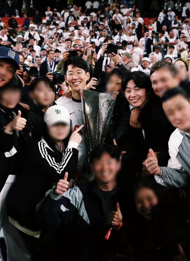 성덕→베프로…손흥민 우승 함께 한 박서준, 진한 8년 우정 [N이슈]