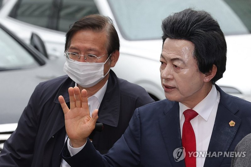 '성추행·사기 등 혐의' 허경영 구속 송치