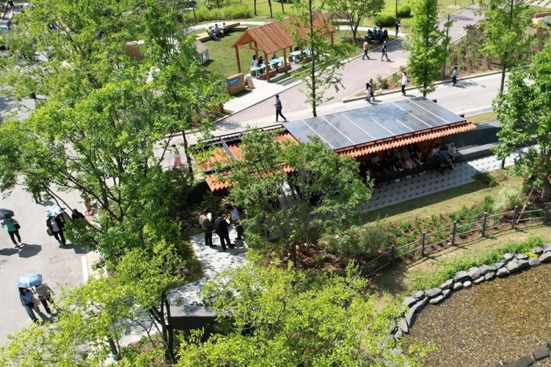 서울국제정원박람회 내 경동나비엔 정원 '정원의 온도' 드론샷 (경동나비엔 제공)