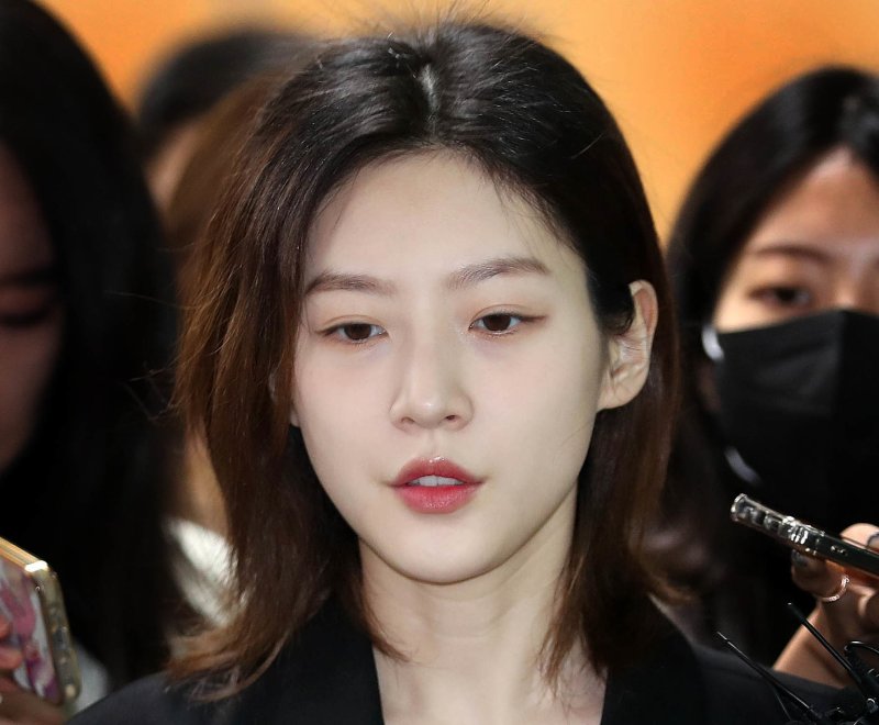 故김새론, 사망 5개월 전 SNS 글 나 힘들 때 떠난 사람들아…받은 것 생각하길