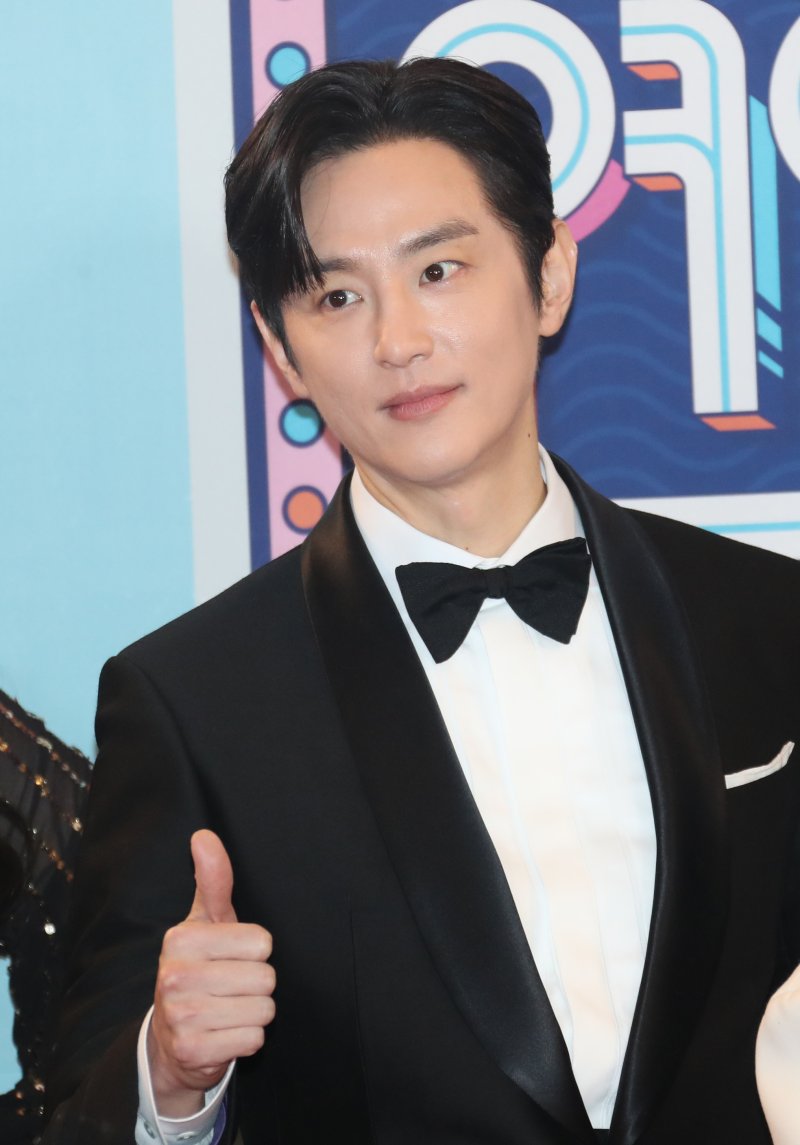 권율, 장가간다…비연예인 예비 신부와 결혼 [N디데이]