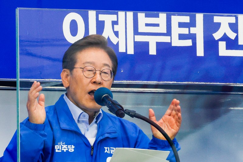 이재명 유세서 때마다 재소환한 조봉암은 누구?