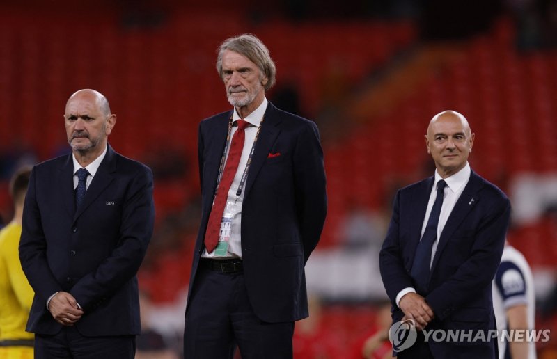 맨유 구단주 짐 랫클리프(가운데). (출처=연합뉴스)