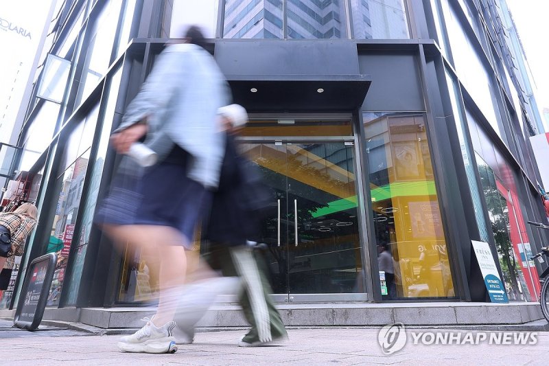 “부동산 다 망해가요” 한숨...‘더 큰 쓰나미 온다’ [부동산 산책]
