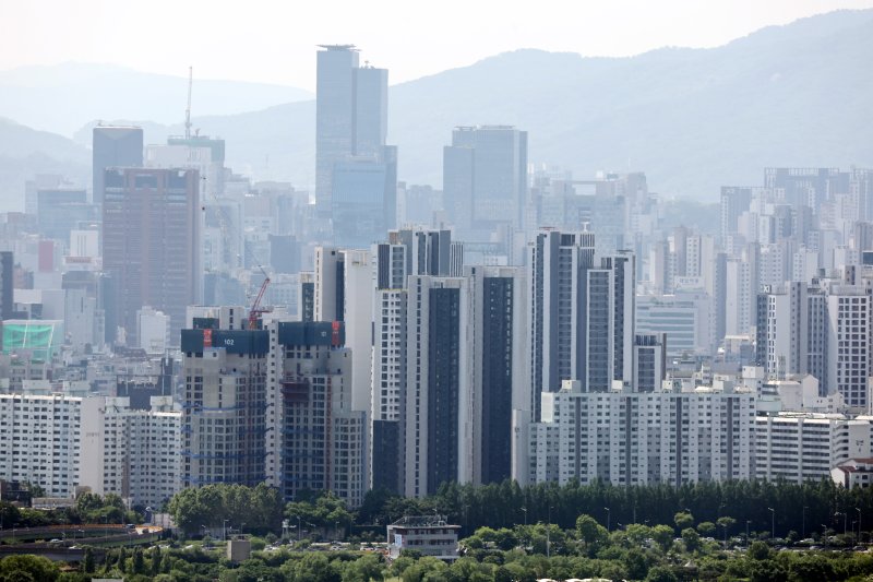 "살려준다더니 말로만..." 대선 후보 찾아간 이 사람들
