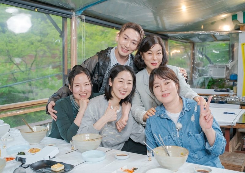 강말금, 하정우와 열애설에 영화제 6관왕보다 더 기뻐