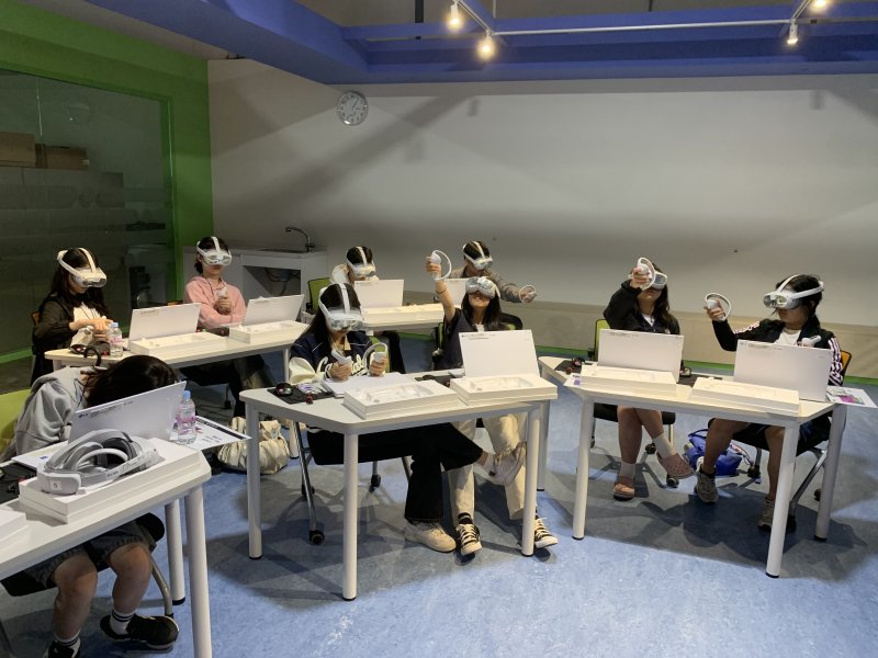 [창원=뉴시스]창원교육지원청, 미래교육원 연계 ‘미래교육형 체험학습’.(사진=창원교육지원청 제공) 2025.05.25.photo@newsis.com *재판매 및 DB 금지