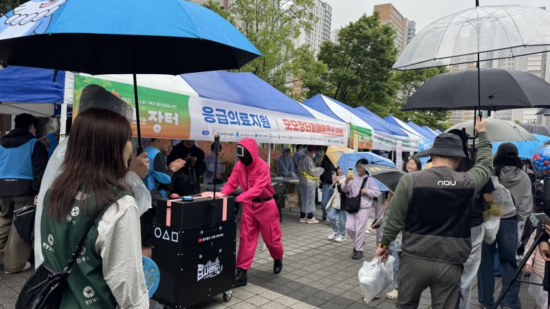 [진주=뉴시스]진주시, 혁신도시 이전공공기관과 함께 열세 번째 ‘모모장터’.(사진=진주시 제공).2025.05.25.photo@newsis.com *재판매 및 DB 금지