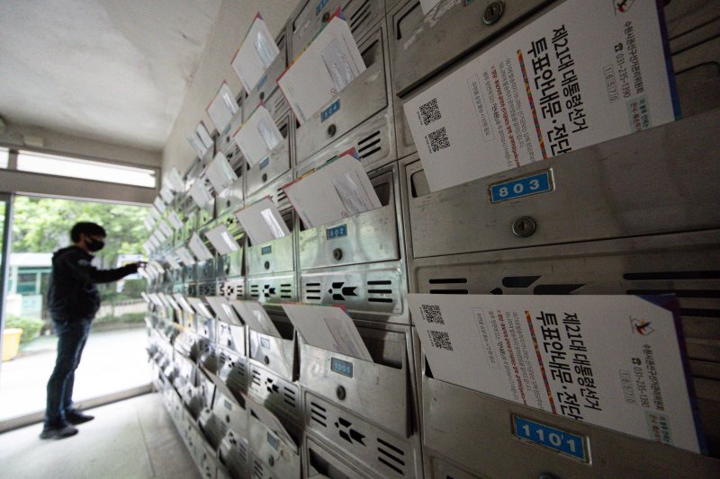 李 "내란 심판" vs 金 "방탄 독재"…'프레임 전쟁' 총공세[6·3 대선]