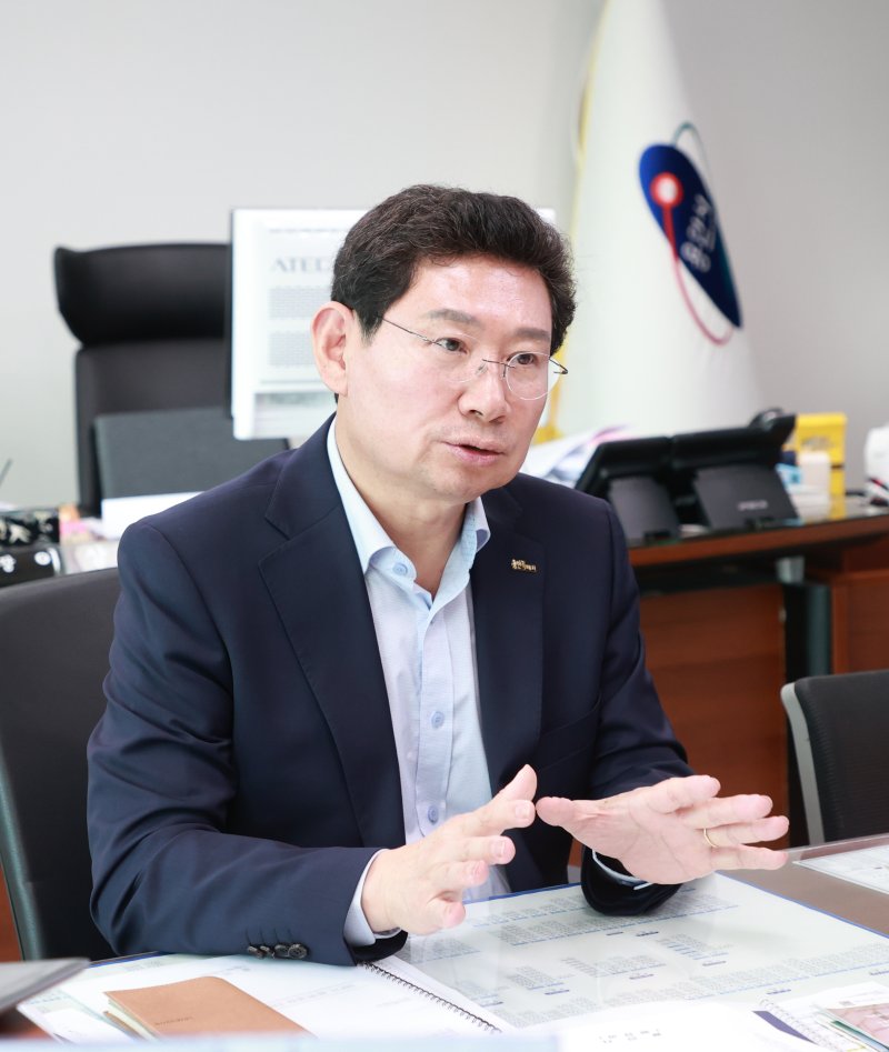 "도지사보다 용인시장에 전념… 르네상스 성과로 재선 도전"[인터뷰]