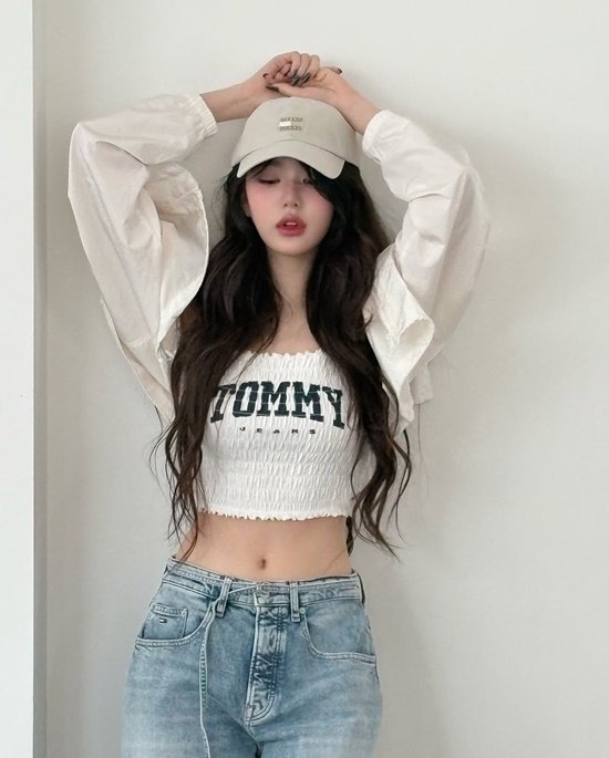 여리여리한 장원영, 크롭톱 입고 뽐낸 한 줌 개미허리 [N샷]