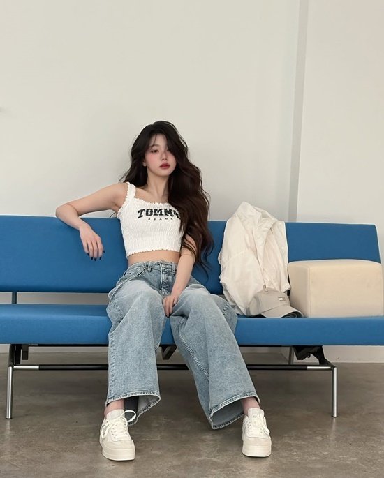 여리여리한 장원영, 크롭톱 입고 뽐낸 한 줌 개미허리 [N샷]