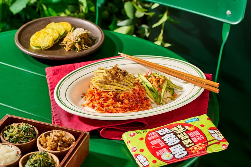 농심, 송하슬람 셰프와 '제철맞은 칼빔면' 선봬