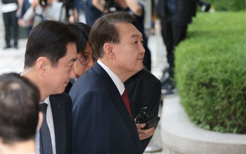 이재명 선대위 “명분 없는 단일화 연연치 않을 것”