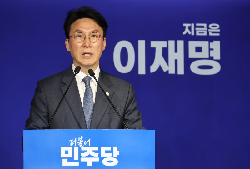 민주, 김문수와 손잡은 이낙연에 "사쿠라들의 망하는 연합" 직격