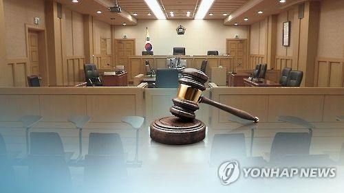 12세 의붓딸 13년간 '2092회 성폭행'한 계부…징역 23년·위자료 3억