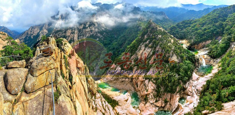 (평양 노동신문=뉴스1) = 북한 금강산. [국내에서만 사용가능. 재배포 금지. DB 금지. For Use Only in the Republic of Korea. Redistribution Prohibited] rodongphoto@news1.kr