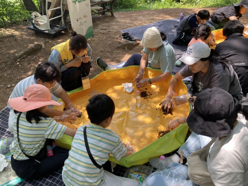 [서울=뉴시스] 어우렁더우렁, 우리는 가야 왕궁 에코수비대(사진=바카라사이트청 제공) 2025.05.28. photo@newsis.com *재판매 및 DB 금지