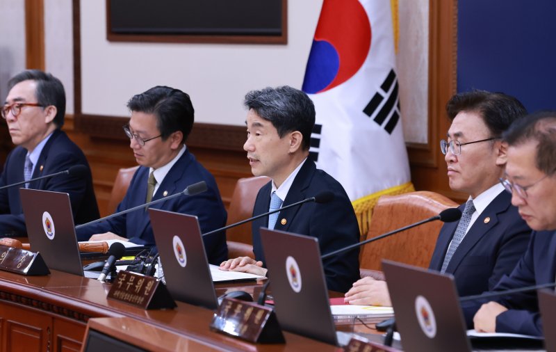 [서울=무료 바카라 게임] 최진석 기자 = 이주호 대통령 권한무료 바카라 게임 부총리 겸 교육부 장관이 28일 정부서울청사에서 열린 국무회의에서 발언하고 있다. (대통령실통신사진기자단) 2025.05.28. myjs@newsis.com