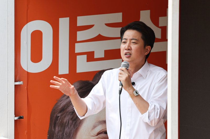 [서울=인기있는바카라사이트] 권창회 기자 = 인기있는바카라사이트 개혁신당 대선 후보가 28일 서울 여의도 여의도공원에서 유세를 하고 있다. 2025.05.28. kch0523@newsis.com