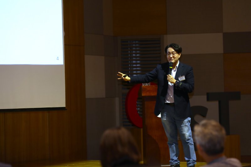 [광주=뉴시스] 광주과학기술원(GIST) 조찬포럼 김효택 자라나는씨앗 대표 초청 강연. (사진=광주과학기술원 제공) 2025.05.28. photo@newsis.com