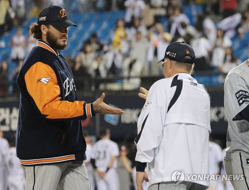 연장전 승리 거둔 한화 (출처=연합뉴스)