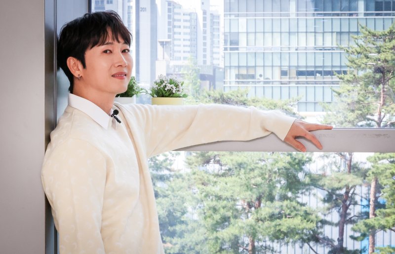 장우혁, K팝 아이돌 원형 만든 영원한 메인 댄서 [정덕현의 페르소나K]