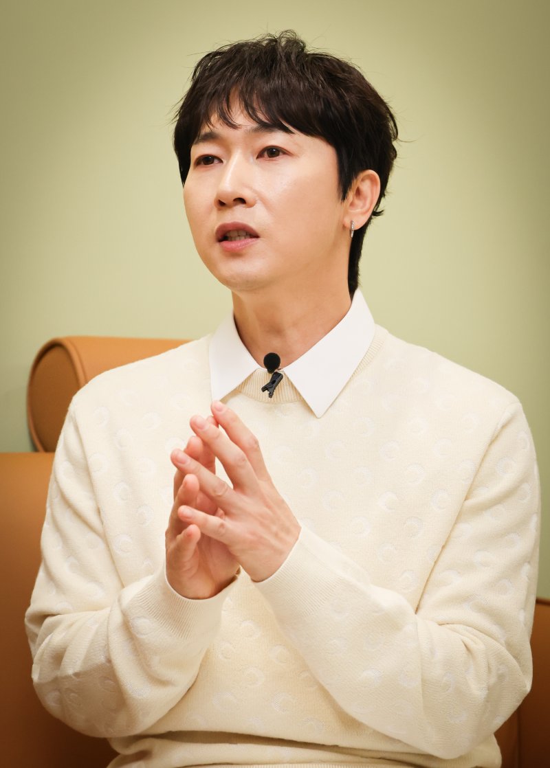 장우혁, K팝 아이돌 원형 만든 영원한 메인 댄서 [정덕현의 페르소나K]