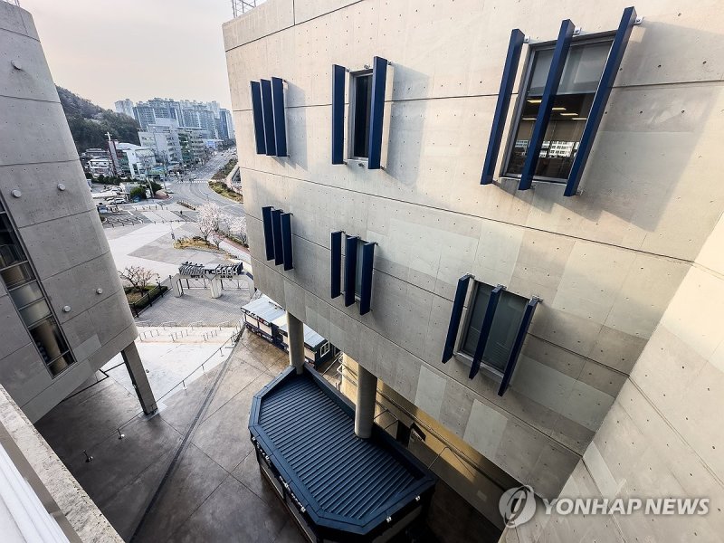 야구장 낙하 사고 현장 (출처=연합뉴스)