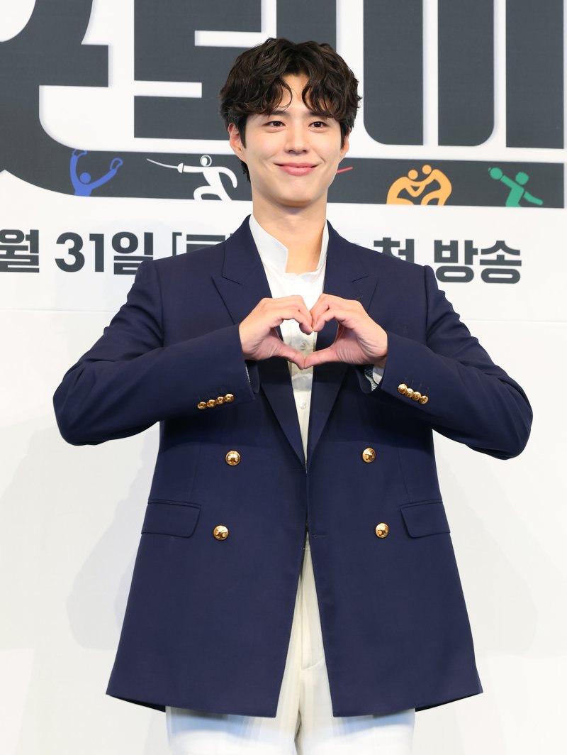 '굿보이' 박보검 액션 수사극, 장르 자체가 새로운 도전 [N현장]