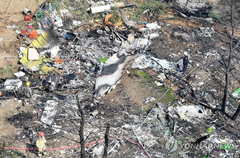포항서 해군 초계기 추락…현장 수습 중 (출처=연합뉴스)