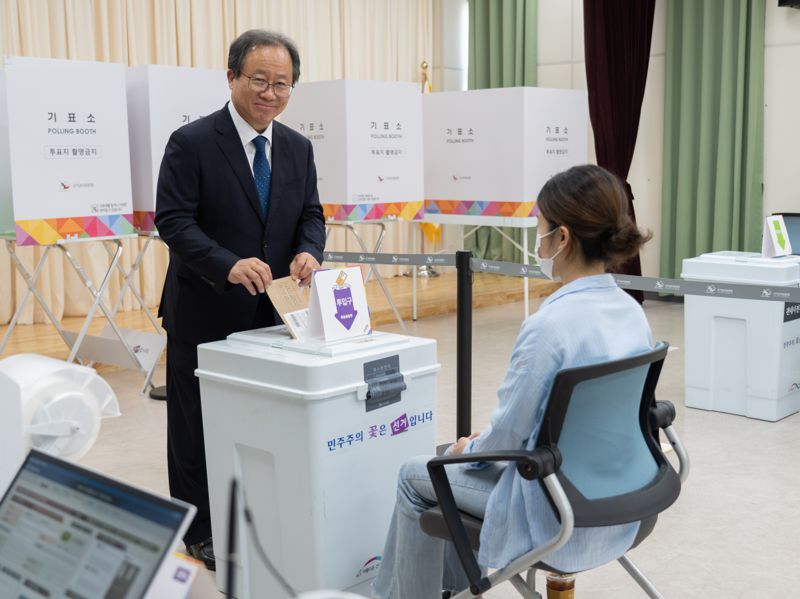 김석준 부산교육감, 제21대 대통령선거 사전투표