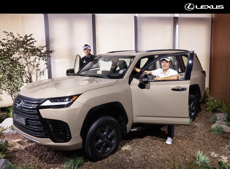 렉서스코리아, '팀 렉서스' 박상현·함정우 선수에 '디 올 뉴 LX 700h' 제공