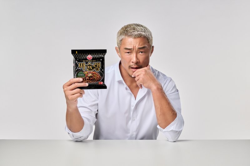 짜슐랭 광고 모델 추성훈 (출처=연합뉴스)