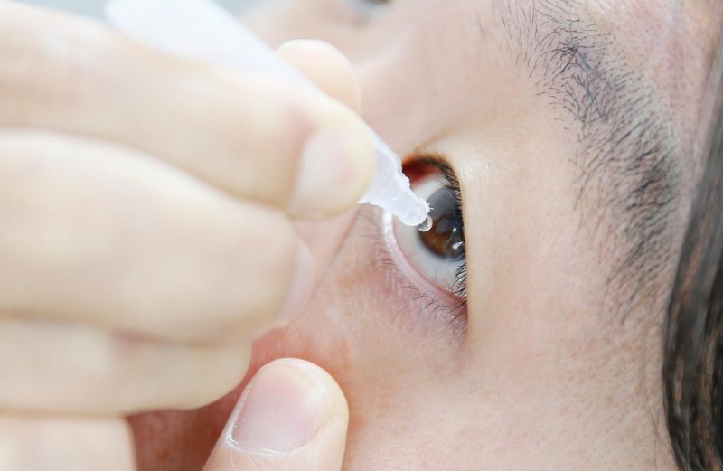 [서울=뉴시스] 알콘이 미국 식품의약국(FDA)에서 안구건조증 치료제 '트립티르'(성분명 아콜트레몬 점안액)를 승인받았다. (사진=뉴시스 DB) photo@newsis.com *재판매 및 DB 금지
