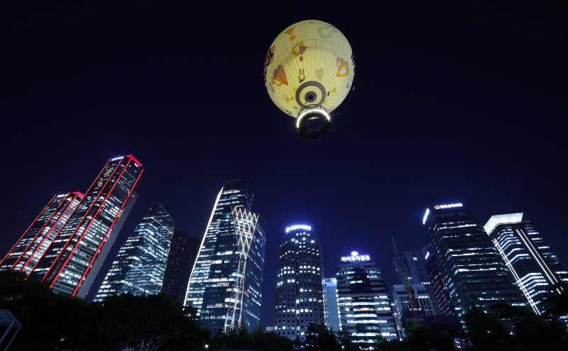 [서울=뉴시스] 김금보 기자 = 여의도 빌딩. 2024.06.28. kgb@newsis.com