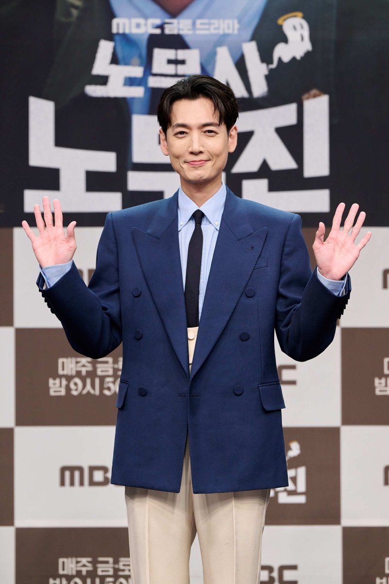 정경호, 강사·의사→노무사 됐다…하찮은 '꼬질액션' 입은 노무진