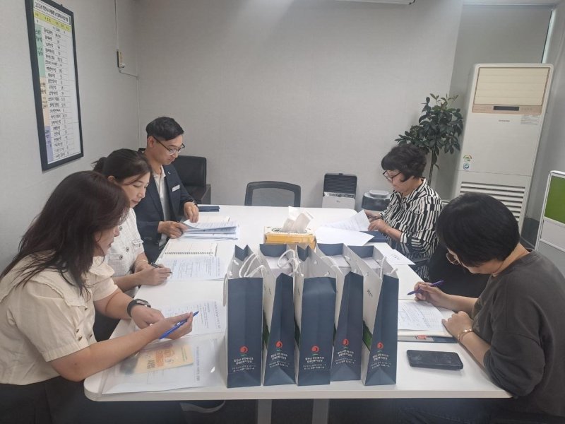 [합천=뉴시스] 합천군 재가 의료급여사업 협력의료기관 간담회 실시 (사진=합천군 제공) 2025. 05. 30. photo@newsis.com *재판매 및 DB 금지