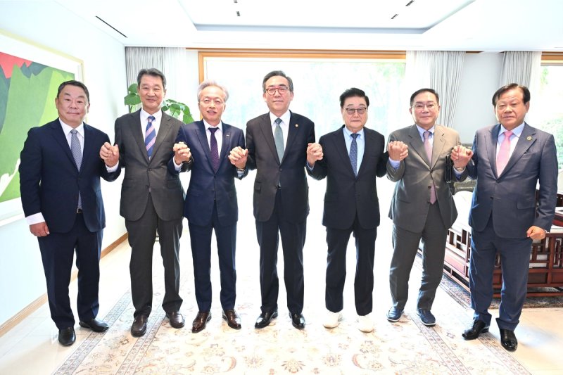 조태열 외교부 장관, 중견기업계 대표기업인들과 오찬 간담회 (출처=연합뉴스)