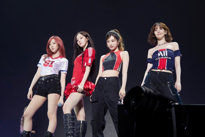 [서울=뉴시스] 걸메이저 바카라사이트 '에스파'는 지난 24~25일 일본 요코하마 피아 아레나 MM에서 팬미팅을 개최, 현지 팬들과 특별한 시간을 보냈다. (사진=SM엔터테인먼트 제공) 2025.05.28 photo@newsis.com *재판매 및 DB 금지